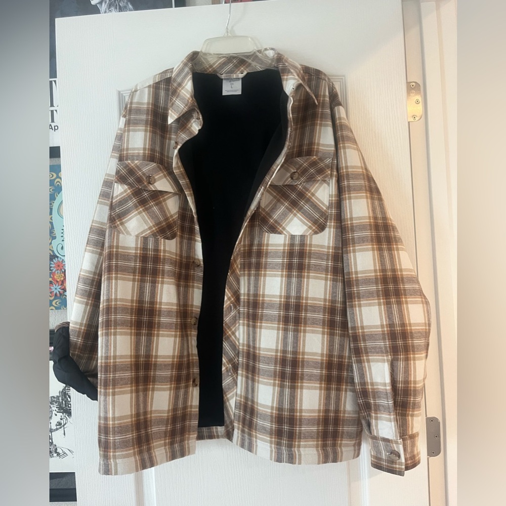 Tab and white shacket size large